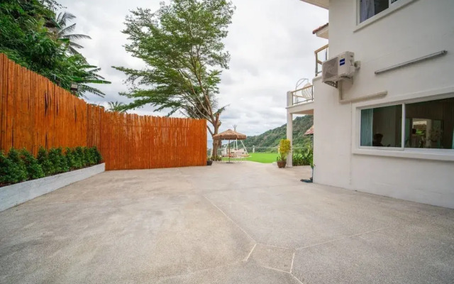 Ocean View 4BR Pool Villa KataBB Seaview