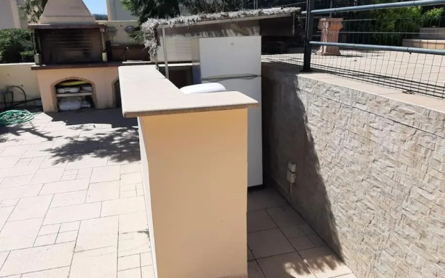 Kantza Private Pool Project, Near Metro, a 60sm Lux Pool for Your Use Only