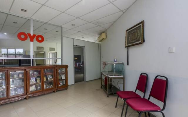 OYO 90441 Cz Traveler's Hotel