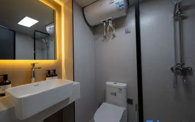 Yinyu Sky Homestay (Chongqing Auto Expo Center Xianwai City Garden)