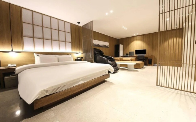Wonju Central Hotel