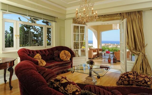 Villa Iris Luxury House