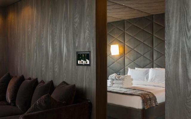 Bloc Hotel London Gatwick Airport