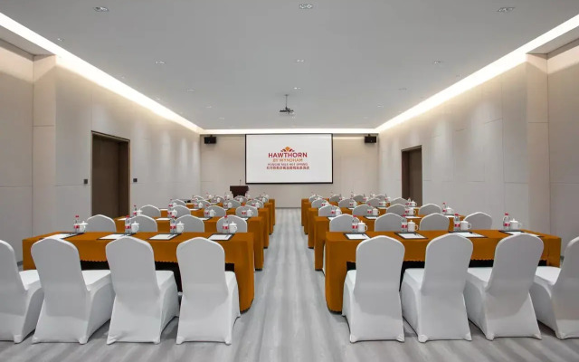 Hawthorn by Wyndham Honghe Mile Hot Spring