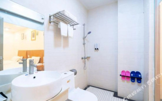 Jijia Hotel (Foshan Pingzhouyuqi Jie)