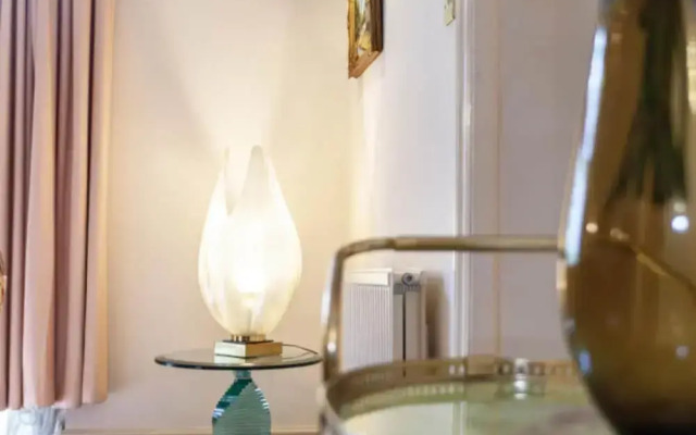 Large 3-bed Apartment in London Kensington Gardens