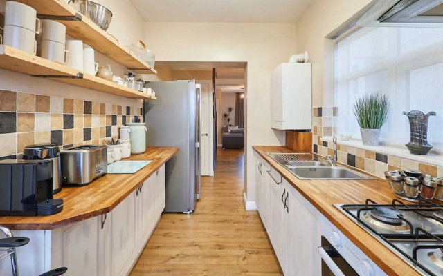 Host Stay Salt Rock Retreat