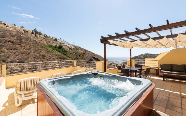 Holiday Club Sol Amadores Hotel