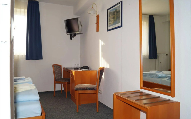 Hotel Am Vogelsanger Weg