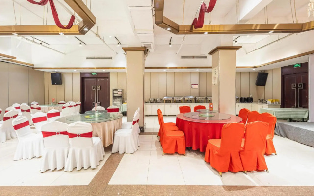 Starway Hotel Luan Shucheng Saifu