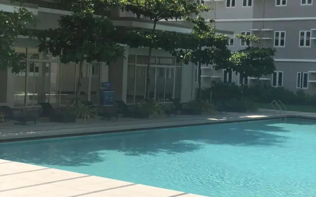 Ja2 Staycation @Trees Residences