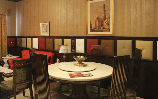 Clifton International Hotel