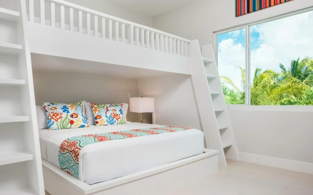Turquoise Villa