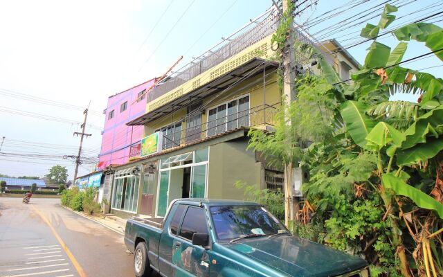OYO 381 Baan Kesmanee