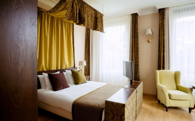 Grand Hotel Karel V