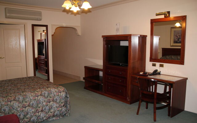 The Lawson Riverside Suites