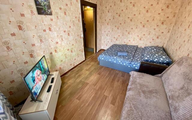 Апартаменты на улице Калининец 32