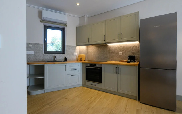Kannas Mani-Luxury Suites- Adults friendly 14+