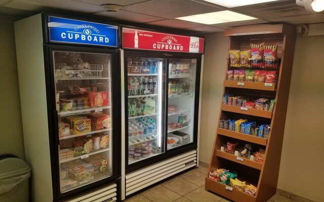 Sonesta Simply Suites Cleveland North Olmsted Airport