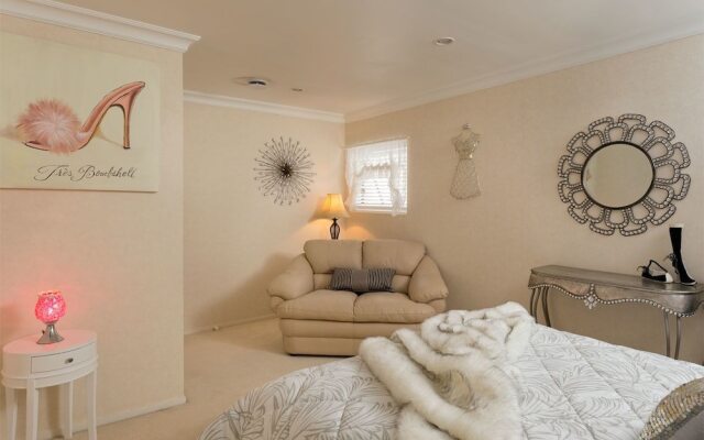 Regis Park B&B