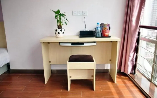 Leju Apartment Hotel