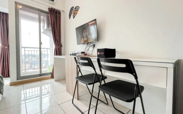 Modern Living Studio Room Apartment M-Town Residence