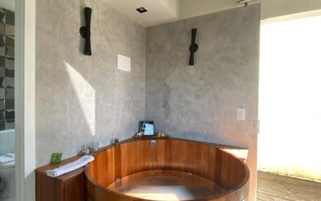 Bombinhas Guest House