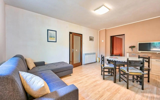 Iby Apartment