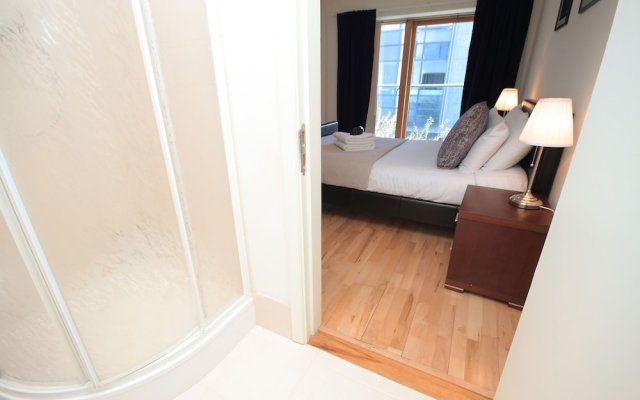Grand Canal Quay Beautiful Apartment