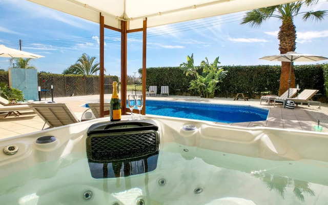 Villa Silverline