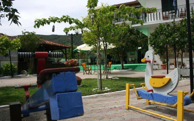 Des Roses Hotel