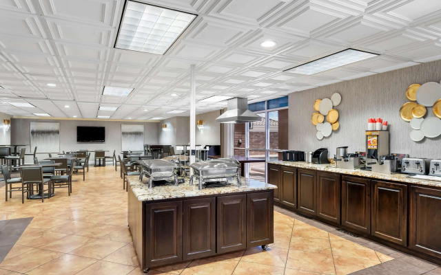 Best Western Plus Abbey Inn