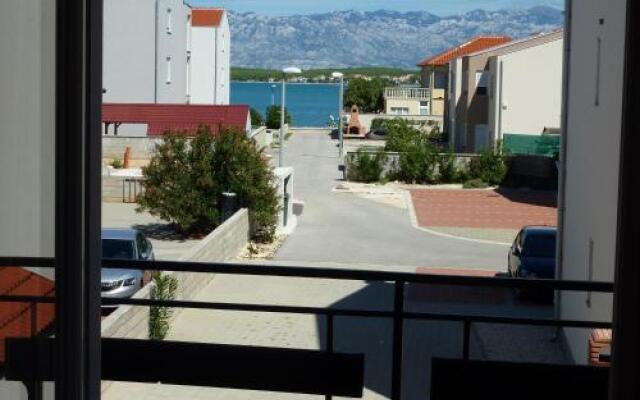 Three bedroom apartment & studio - Apartments Ždrijac