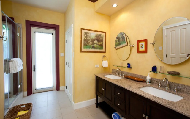 Hermosa Cove Villa Resort and Suites