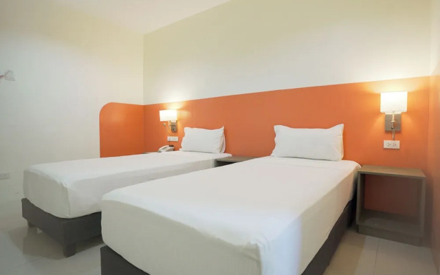 Travelbee Airport Inn