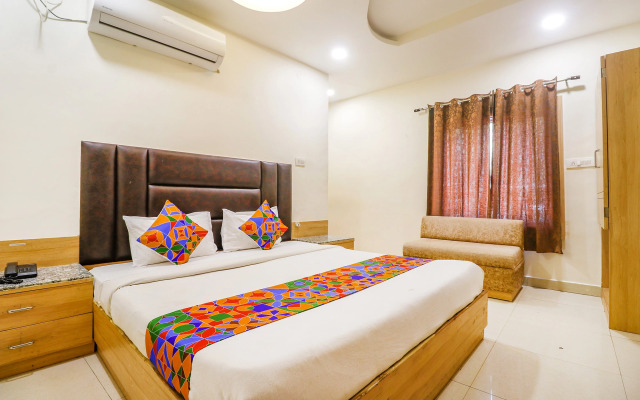 FabHotel Royal Aanandam