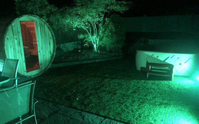 Bournemouth Holiday Let With Hot Tub & Sauna