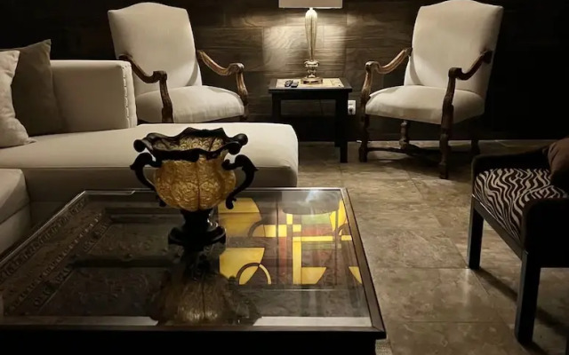 Black Tree Hotel Boutique