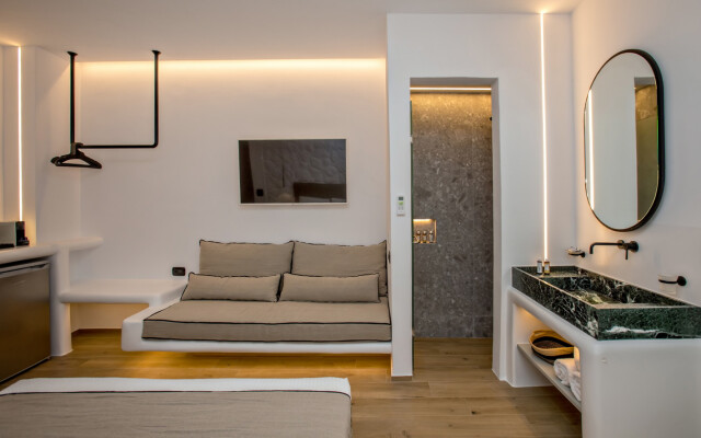 Levantes Luxury Suites I & II