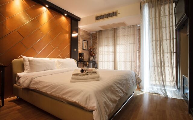 2A - 2 Bedroom Downtown Apartment With Shared Pool