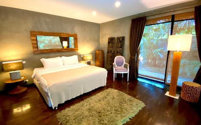 Luxury 5 Bedroom Private Pool Villa (Riverfront)