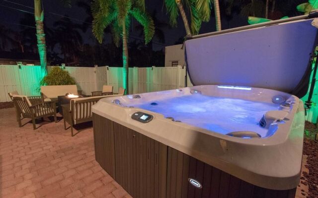Walk to Beach Spacious Estate with Hot Tub & Game Room