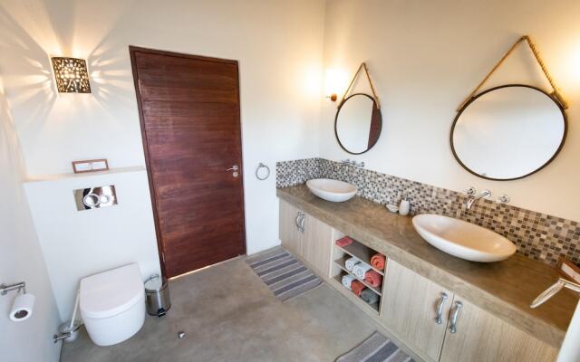 Villa Bushman Wonderful Luxury and Attractive Villa