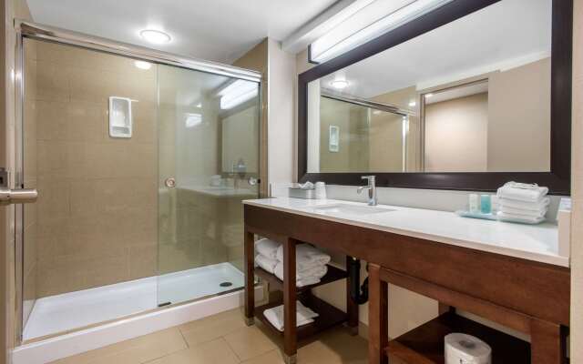 Clarion Hotel & Suites