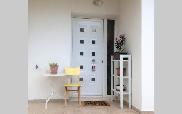 Estia House Cozy-Comfortable Apartment