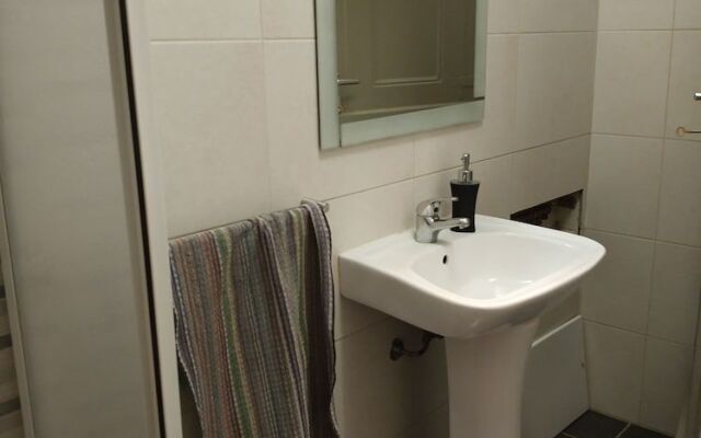 Sleep & Go Faro Airport Guest House