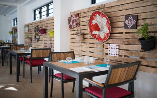 Toparadis Guest House