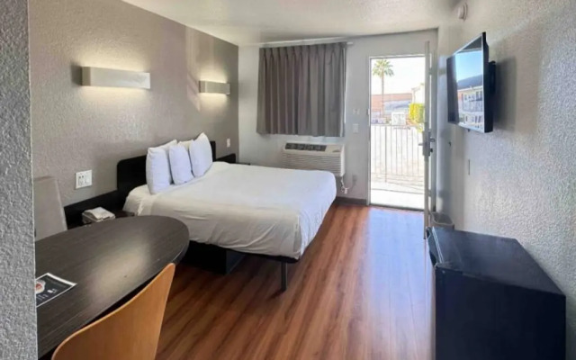 Motel 6 Ontario, CA - Airport