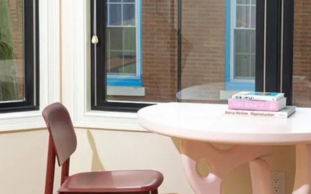 YOWIE (Hotel & Shop)