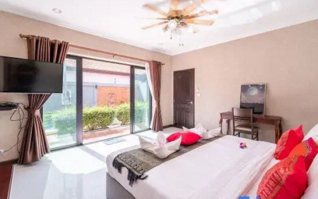 Majestic 3BDR pool villa Mayfair